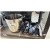 Image 1 : LARGE COOK POT & ASSORTED KITCHEN UTENSILS