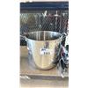 Image 2 : LARGE COOK POT & ASSORTED KITCHEN UTENSILS