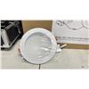 Image 2 : BOX OF INTERTEK DSLED-6-S12W-4KWH-120V WHITE FINISH 4000K INDIRECT PANEL LIGHTS