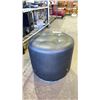 Image 2 : ROTATING LEATHER STOOL