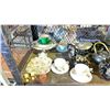 Image 2 : SHELF OF ASSORTED DINNERWARE & GLASSWARE