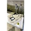 Image 2 : ASSORTED ITEMS INCLUDING; PLUNGERS, CURTAINS, SHOWER CADDY & MORE