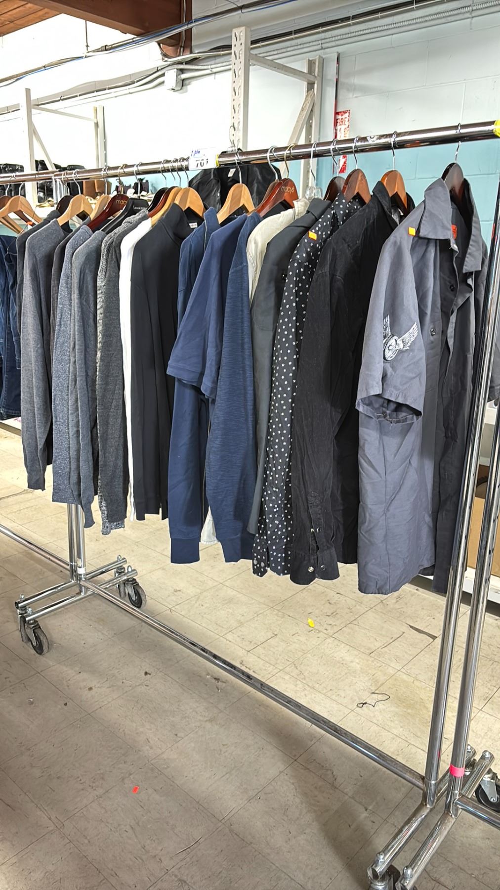 RACK OF ASSORTED CLOTHING (RACK NOT INCLUDED) - Able Auctions