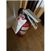 Image 1 : Fire extinguisher
