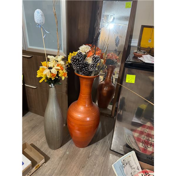 flower home decor in vases