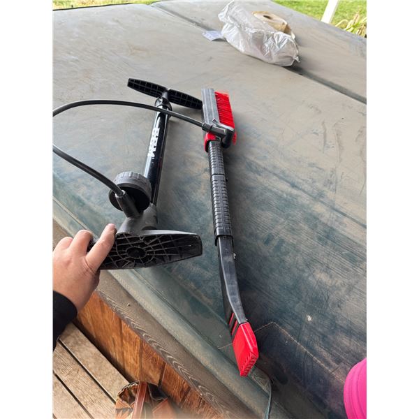 Pump and snow brush