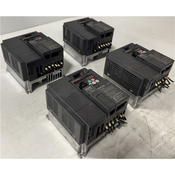 (4) Mitsubishi #FR-E740-016SC-NA Inverters