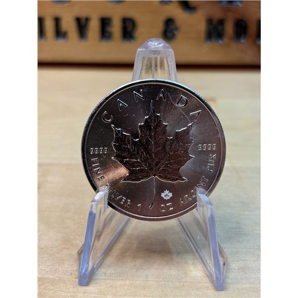 Lot 38-1) 1 oz Canadian Maple 2015 Silver coin