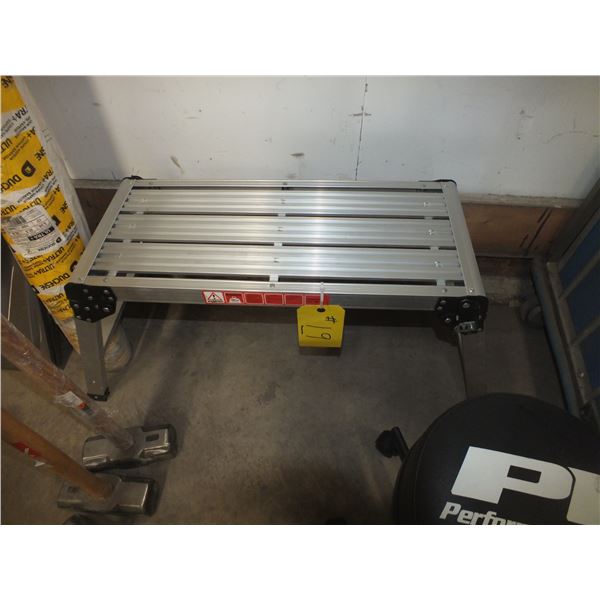 1 Saw Horse & 1 Mechanics Stool