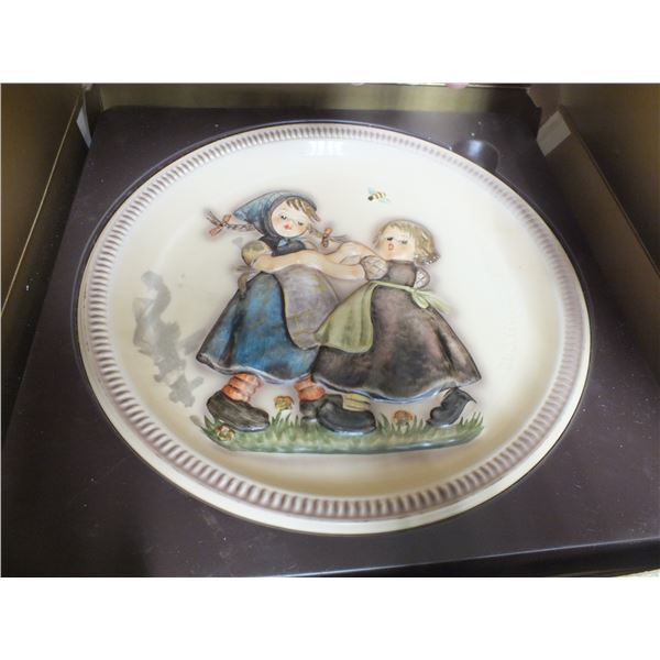 1980 Hummel Anniversary Collector Plate " Spring Dance"