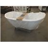 Image 1 : Free Standing Bathtub