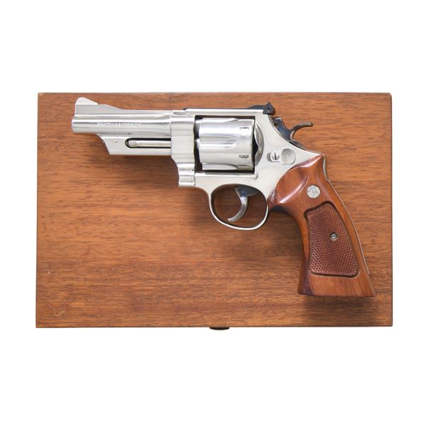 SMITH & WESSON MODEL 27-2 DA REVOLVER.