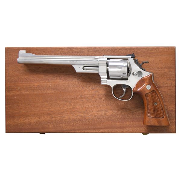 SMITH & WESSON MODEL 27-2 DA REVOLVER.