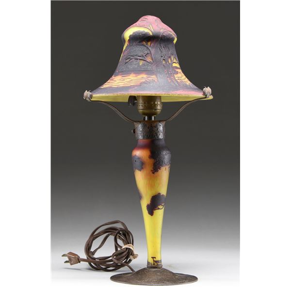 MULLER FRES CAMEO BOUDOIR LAMP.