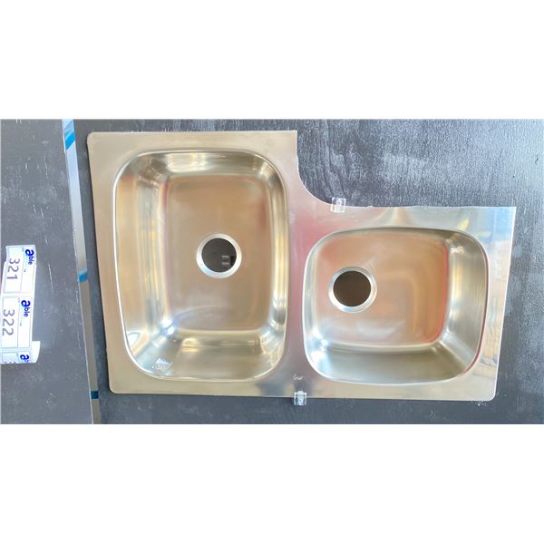 TEKA 011362 DOUBLE SINK UNDERMOUNT APPROX 33" X 22"