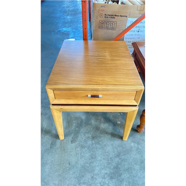 WOODEN END TABLE WITH DRAWER MODEL NUMBER MAG10802