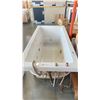 Image 6 : JASON AIR WHIRLPOOL JACUZZI BATHTUB WITH PUMP AND MOTOR