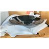 Image 2 : KOHLER BLACK PORCELAIN BATHROOM BASIN 16.25" DIAMETER