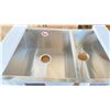 Image 2 : TEKA 088254 DOUBLE SQUARE BASIN, 17 GAUGE STAINLESS STEEL, UNDERMOUNT 29"X 20"