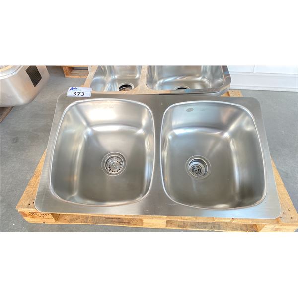 KINDRED DOUBLE BASIN, 33"X 19"