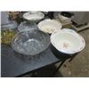 Image 5 : lot of dishes