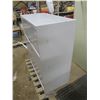 Image 3 : 18"x3ftx41"H filing cabinet