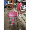 Image 4 : chair with foldable foot rest