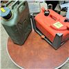 Image 2 : Jerry can 20L and boat fuel tank