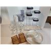 Image 1 : Lot of kitchenware: 9 wine glasses, food processor, T-Fal food storage containers