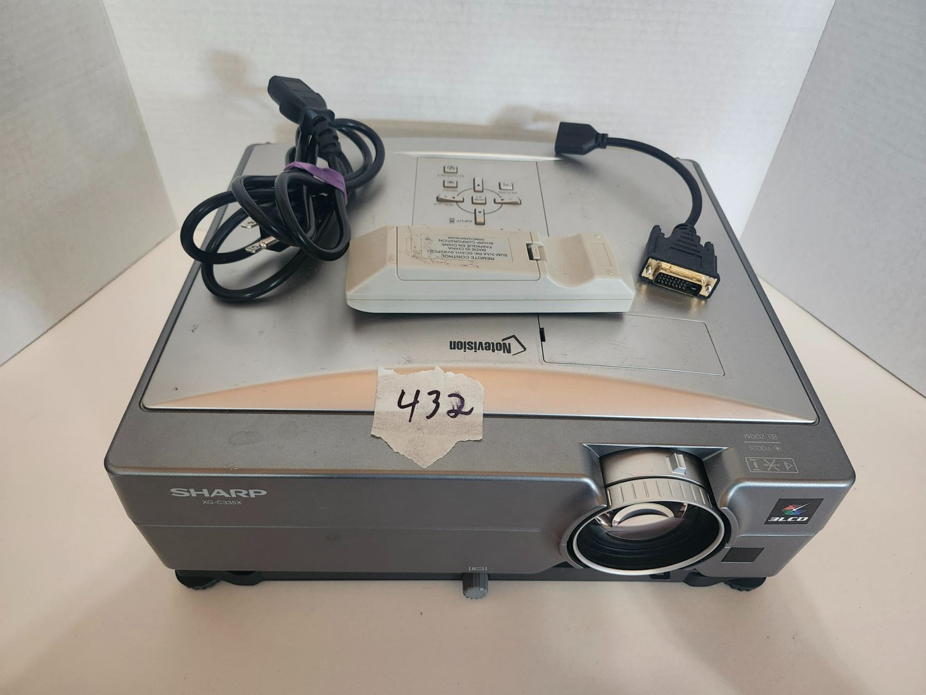 Working Sharp NoteVision projector - Schmalz Auctions