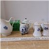 Image 4 : dutch delft blue vintage ceramic items