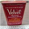 Image 4 : pocket size tobacco tin- velvet