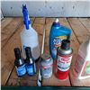 Image 3 : Gas line anti freeze, oil can, soap, starting fluid and a spray bottle