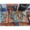 Image 5 : Box Of Misc Items/DVD Player