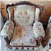 Image 2 : vintage matching love seat and chair