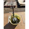 Image 1 : FloTec Submersible Sump Pump/Pail