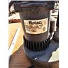 Image 3 : FloTec Submersible Sump Pump/Pail