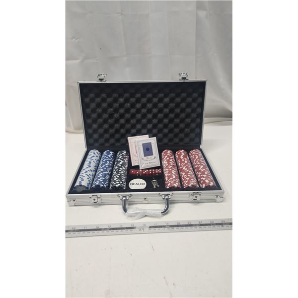 NIB poker Chips and Cards in metal case