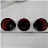 Image 2 : 3 wine glasses