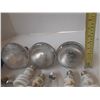 Image 2 : 5 Flood Lights and 12 Beg Bulbs (Work)