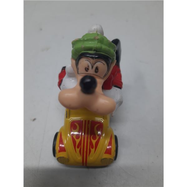 Vintage 1979 Matchbox Goofy.