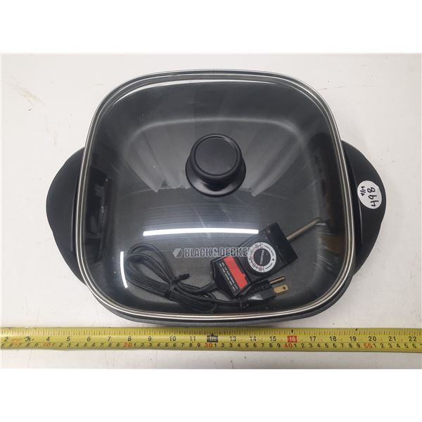 Black & Decker Electric Frying Pan.