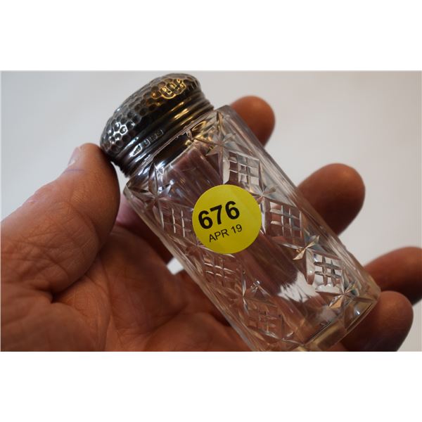 Sterling top shaker crystal