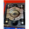 Image 3 : Vintage Gear & Bearing Fuller Set Complete in Original Metal Storage Case