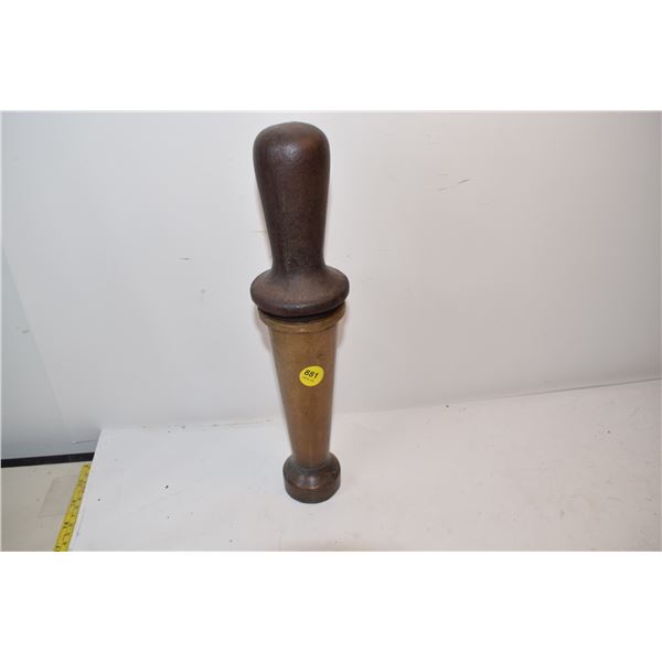 Brass, steel (what is it )?