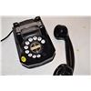Image 2 : Antique bakelite telephone