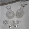 Image 2 : 2 glass decanters and glass tray