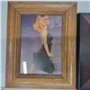 Image 4 : 3 pin up girs in frames, 1 marilyn monroe picture and book