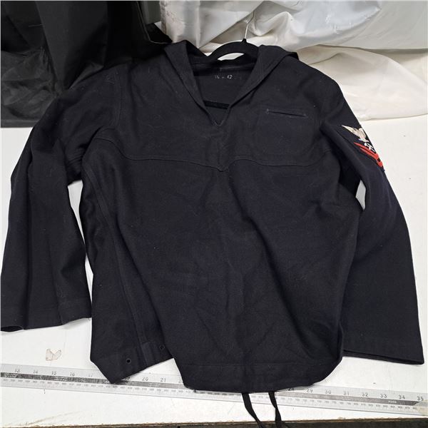 millitary jumper unknown size