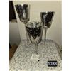 Image 1 : 1033 Set of 3 Glass  Decorative Pedestal Vases